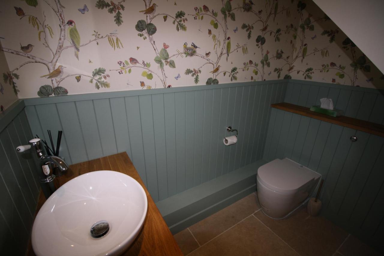 Ryefield Cottage - Luxurious Self-Catered Holiday Cottage With A Log Burner Chichester Exterior photo