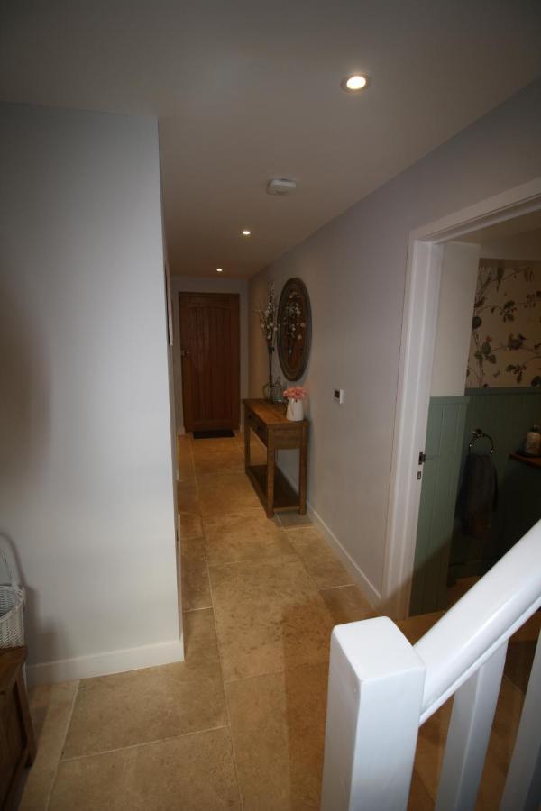 Ryefield Cottage - Luxurious Self-Catered Holiday Cottage With A Log Burner Chichester Exterior photo