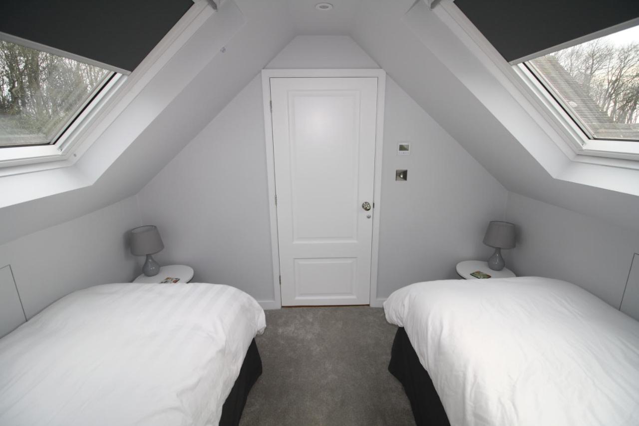Ryefield Cottage - Luxurious Self-Catered Holiday Cottage With A Log Burner Chichester Exterior photo