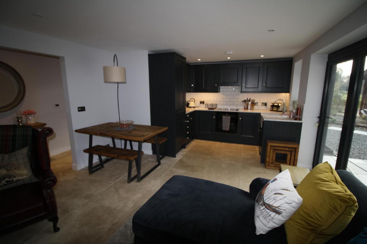 Ryefield Cottage - Luxurious Self-Catered Holiday Cottage With A Log Burner Chichester Exterior photo
